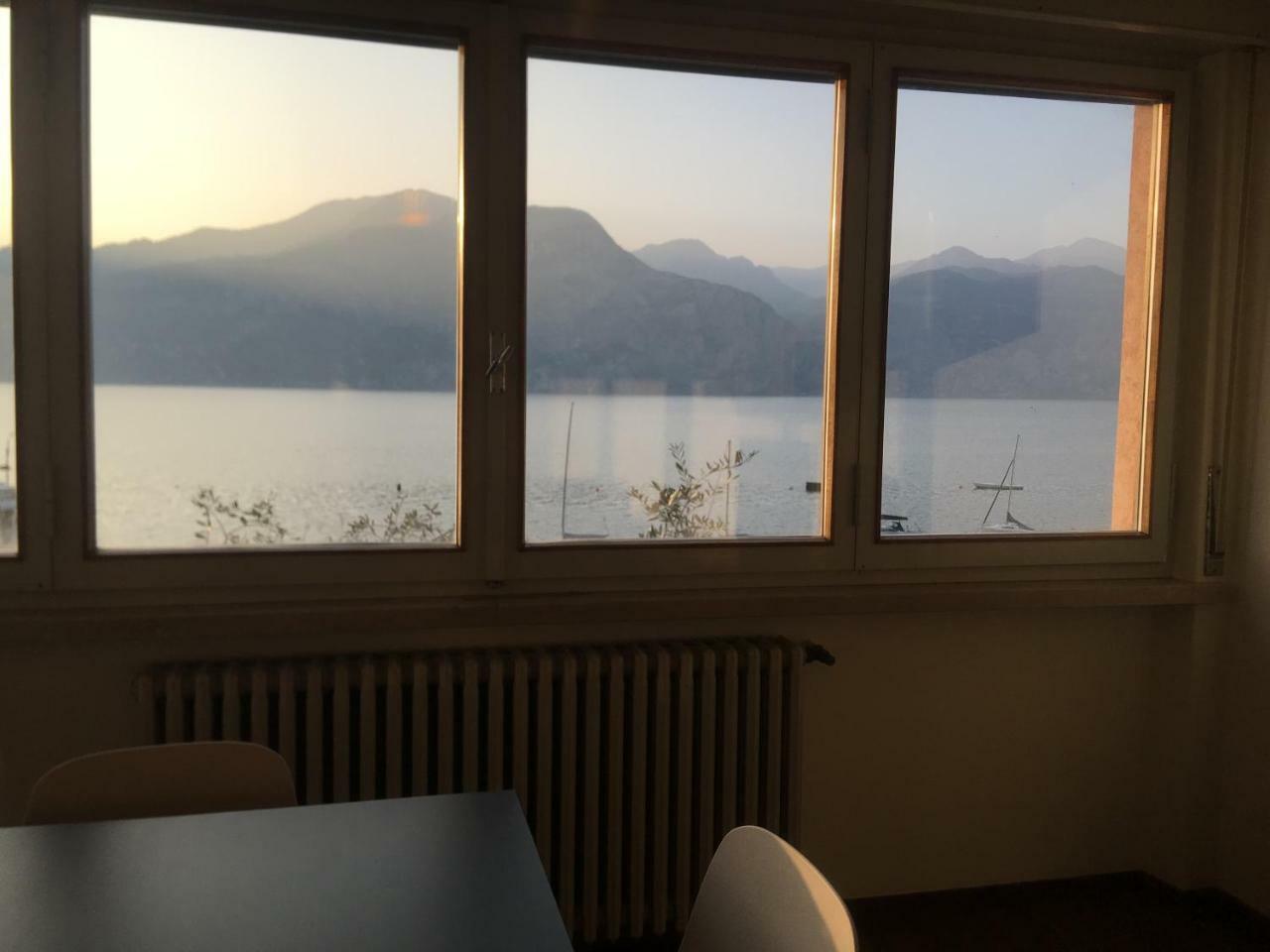 Casa Ines Fronte Lago Brenzone sul Garda Buitenkant foto